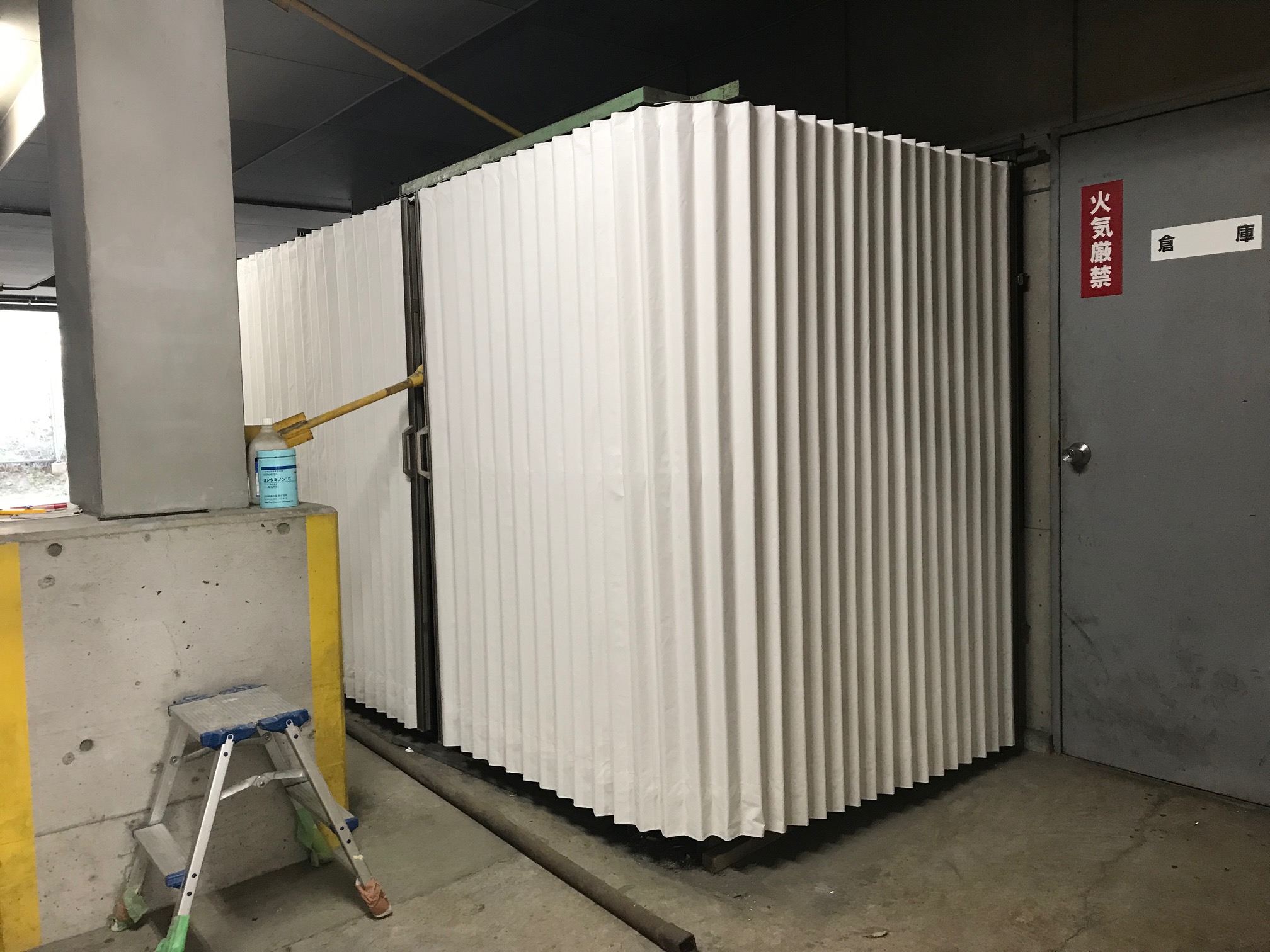 アコーディオンカーテン施工例